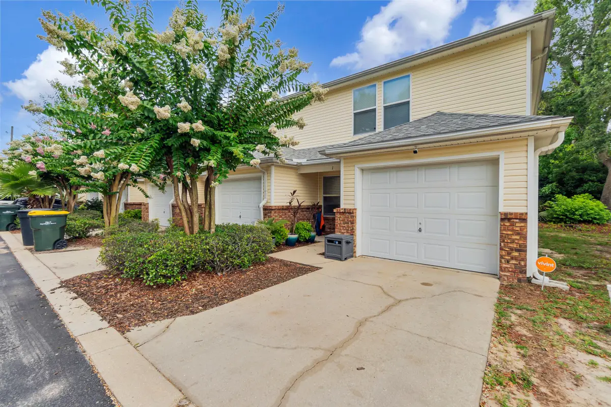 17 SE Shell Avenue #c1, Fort Walton Beach, FL 32548 - Image #1