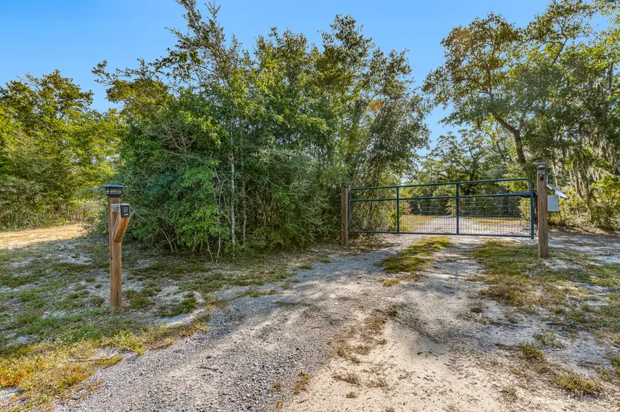 5719 Jv Woolley Drive, Crestview, FL 32539 - Image #2