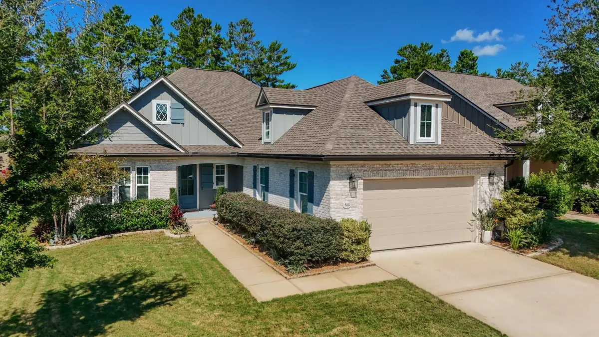 500 Meadow Lake Drive, Freeport, FL 32439 - Image #1