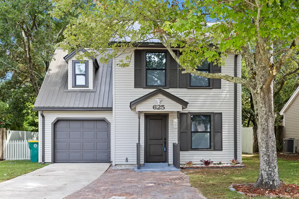 625 Lloyd Street, Fort Walton Beach, FL 32547 - #1