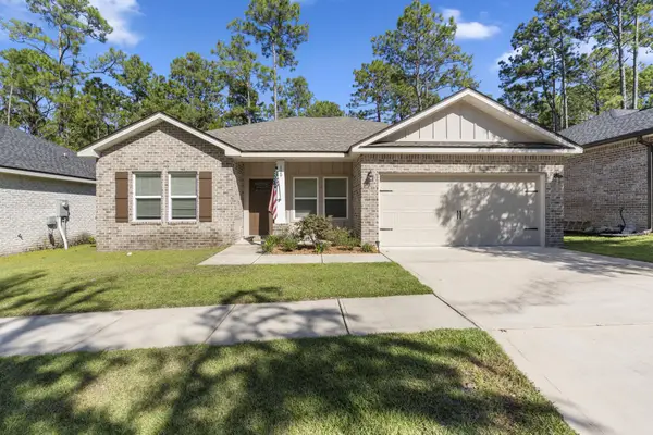 129 Laurel Oaks Drive, Freeport, FL 32439