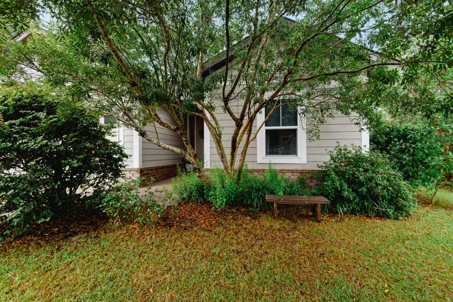 43 Hollyn Court, Freeport, FL 32439 - Image #3