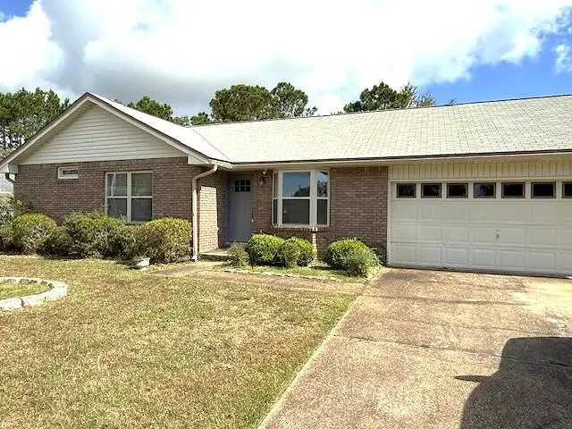 2252 Prytania Circle, Navarre, FL 32566 - Image #2