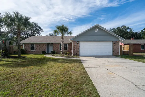 2759 Pleasant Bay Court, Navarre, FL 32566