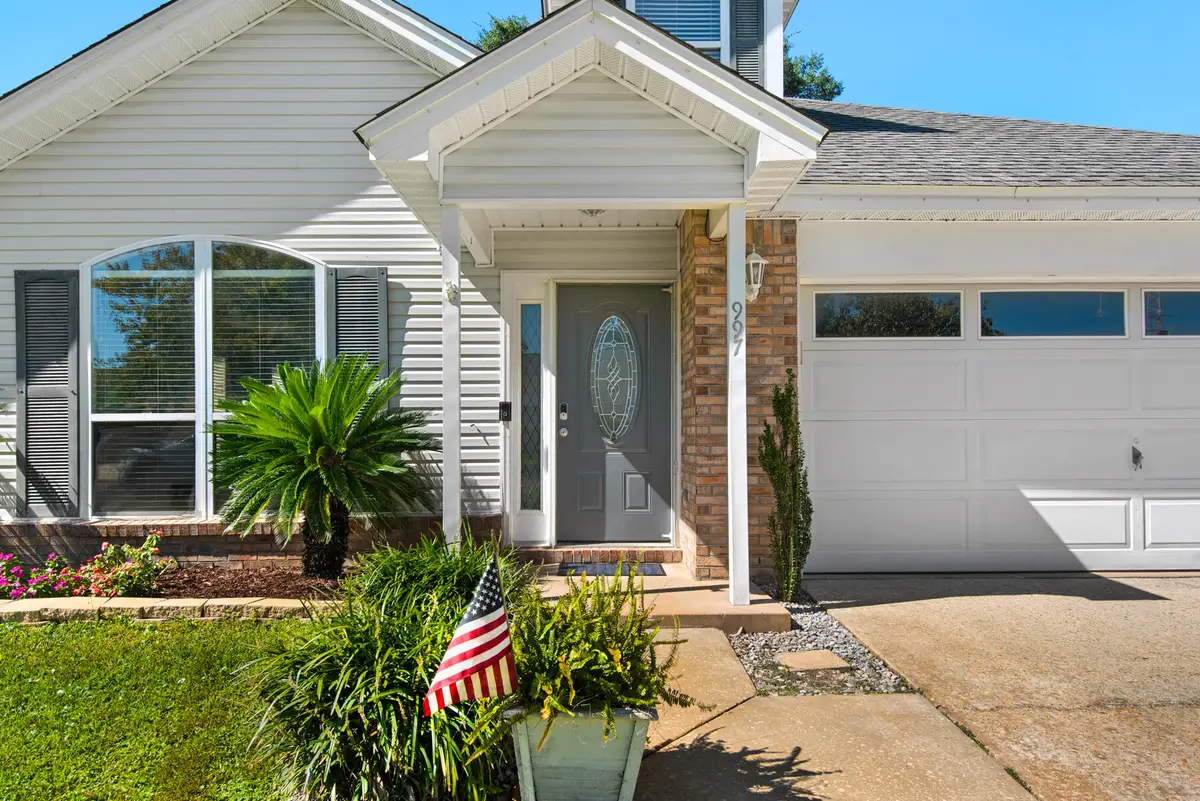 997 Claeven Circle, Fort Walton Beach, FL 32547 - #1