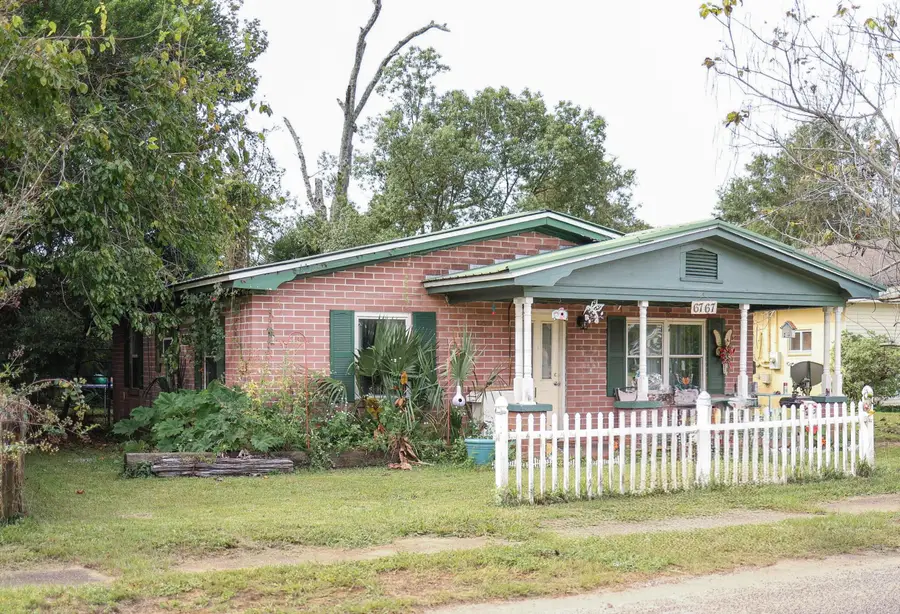 6767 Margaret Street, Milton, FL 32570 - Image #2