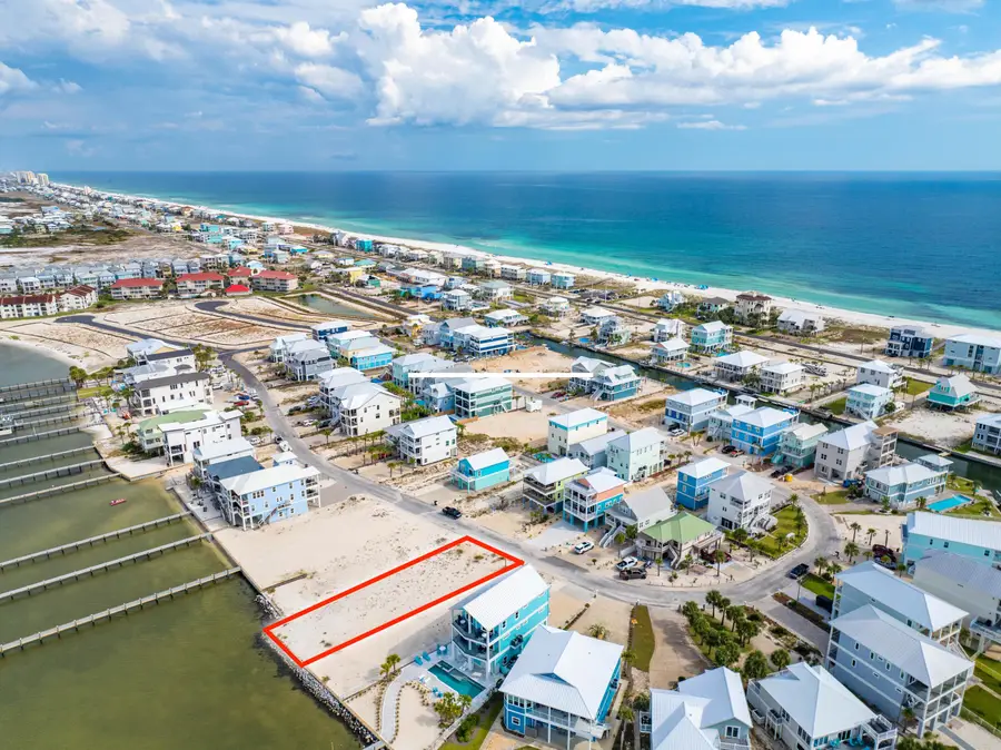 7364 Grand Navarre Boulevard, Navarre, FL 32566 - Image #3