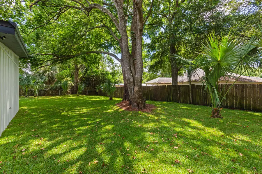 195 Marcia Drive, Mary Esther, FL 32569 - Image #3