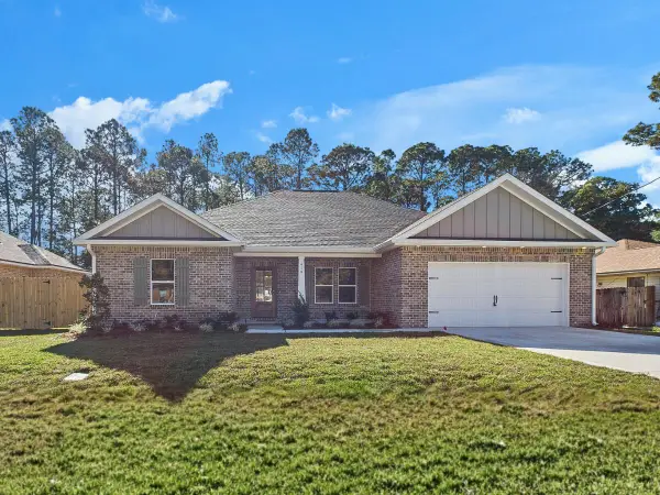 410 W Pine Street, Mary Esther, FL 32569