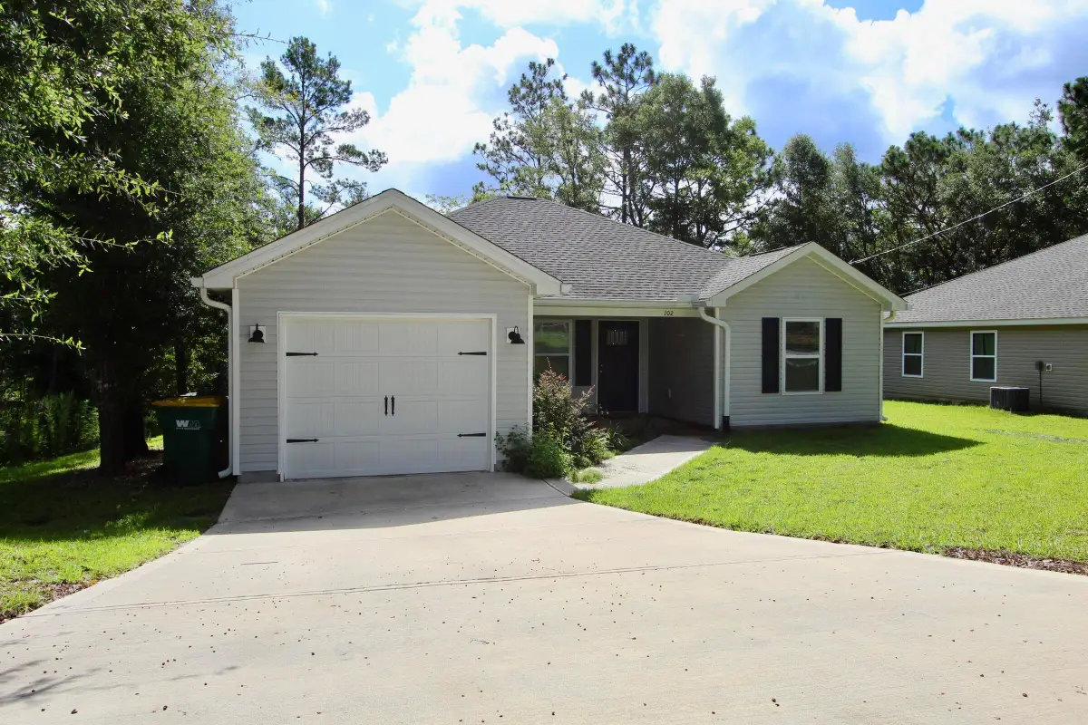 102 Windsor Drive, Crestview, FL 32539 - Image #1
