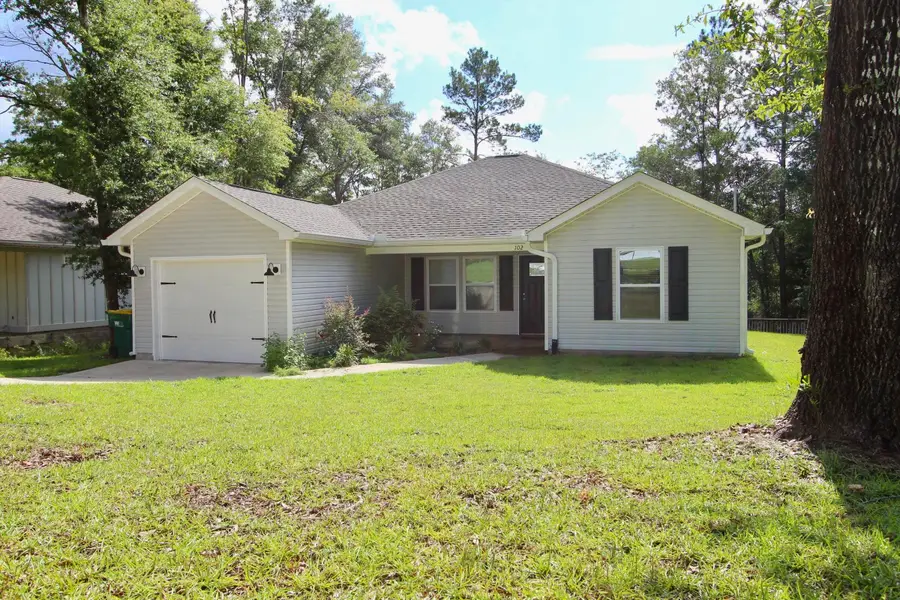 102 Windsor Drive, Crestview, FL 32539 - Image #3