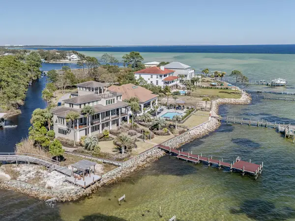 753 Boulevard Of The Champions, Shalimar, FL 32579