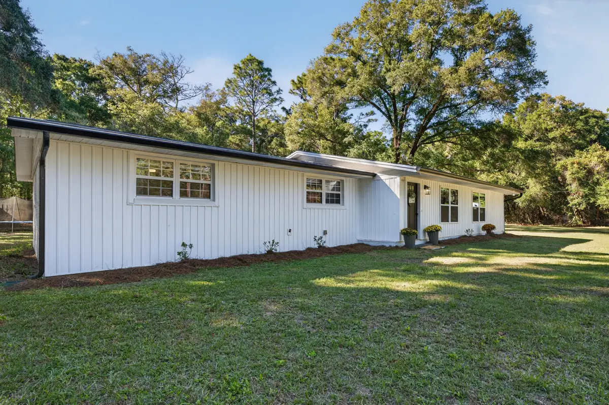 4734 Haybarn Road, Holt, FL 32564 - Image #1