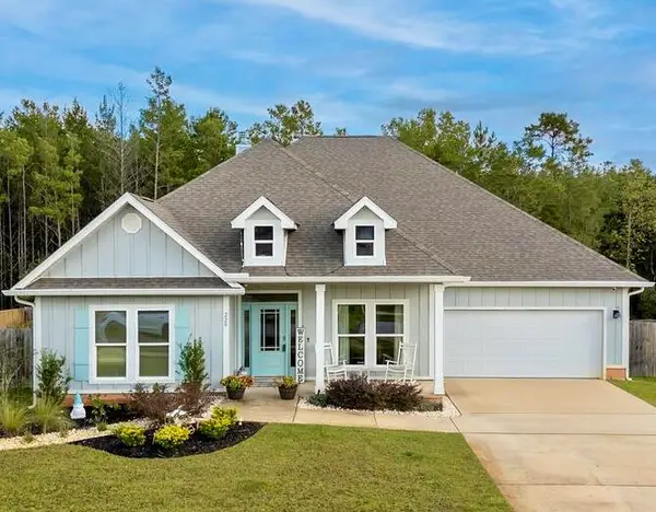 220 Perimeter Place, Freeport, FL 32439