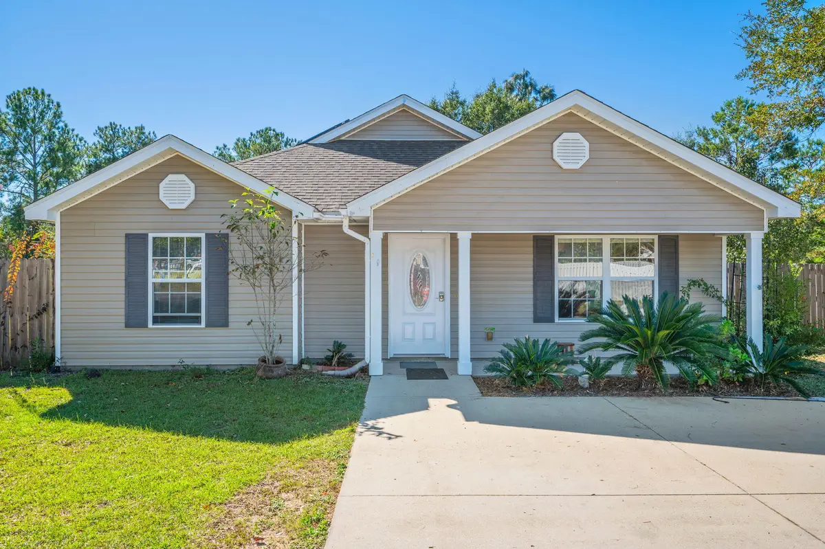 19 N Raphael Road, Defuniak Springs, FL 32433 - Image #1