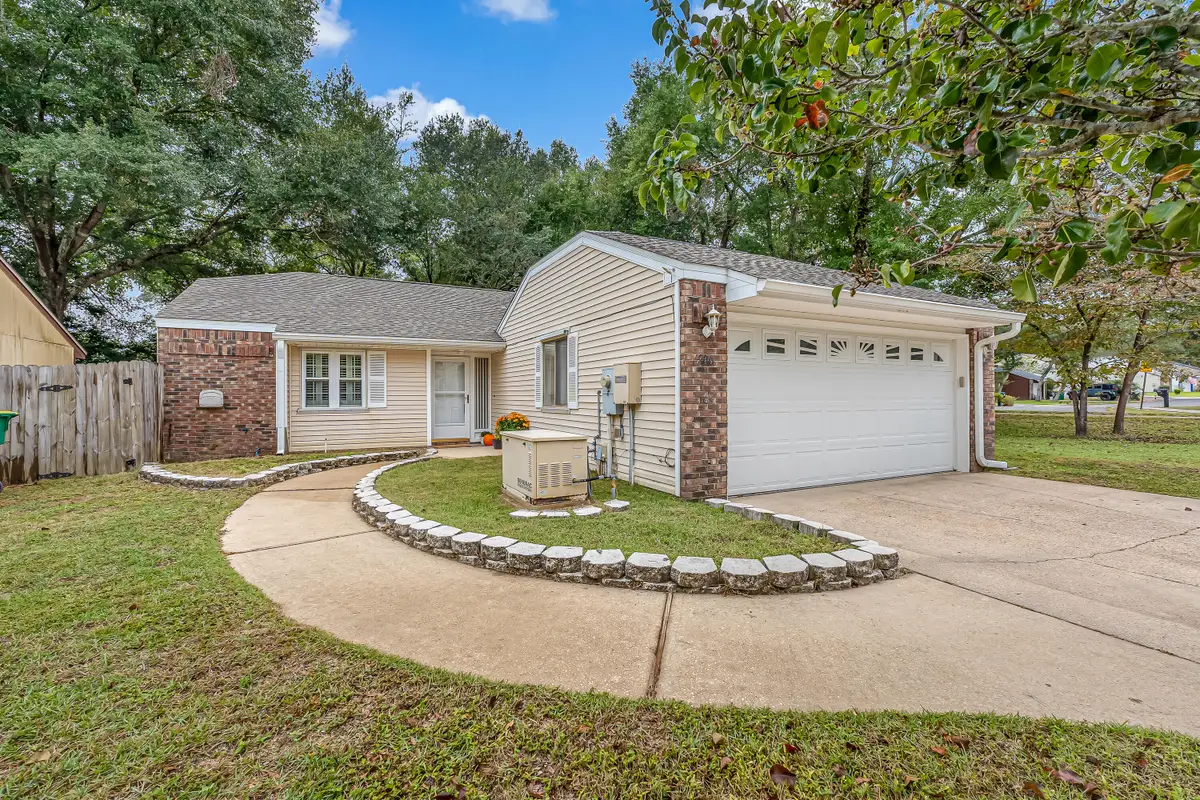 200 Long Leaf Court, Niceville, FL 32578 - Image #1
