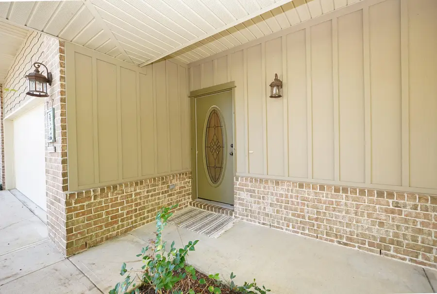 2159 Bayshore Drive, Niceville, FL 32578 - Image #2