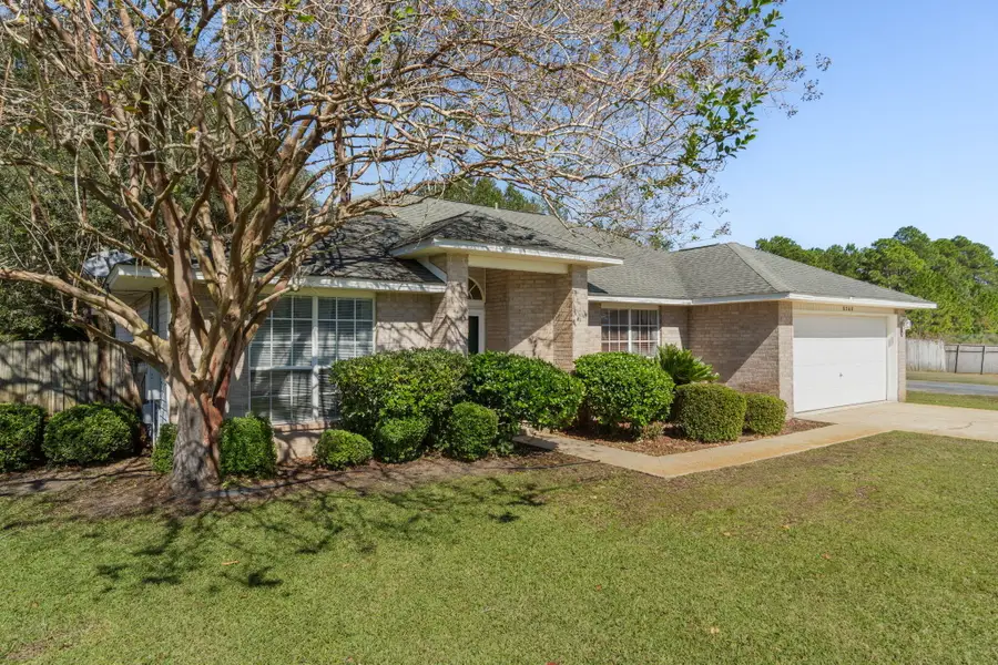 8568 Vehlin Court, Navarre, FL 32566 - Image #2
