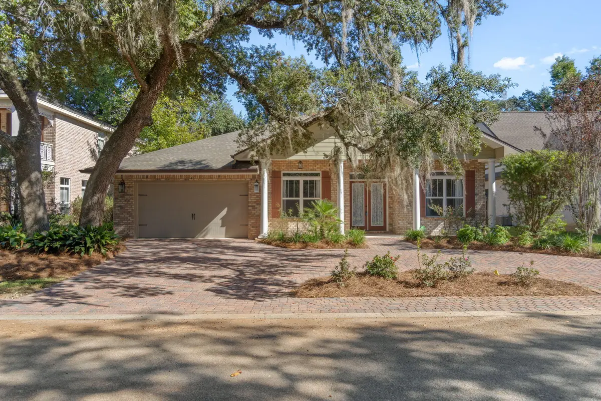 4 Plantation Oaks Drive, Mary Esther, FL 32569 - Image #1
