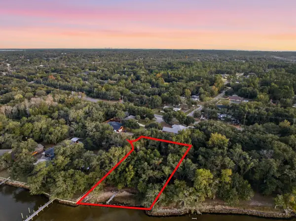 00 Oak Harbor Drive, Navarre, FL 32566