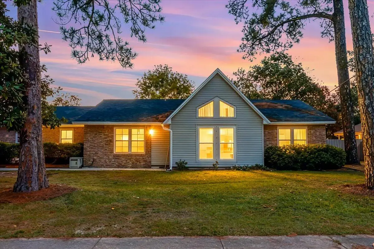 206 Seville Circle, Mary Esther, FL 32569 - Image #1