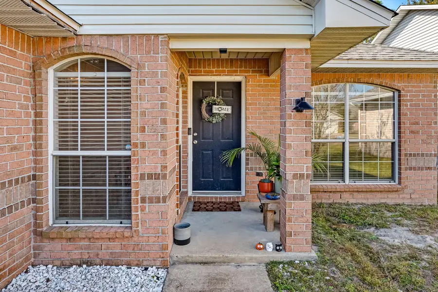 1754 Ivalea Circle, Navarre, FL 32566 - Image #2