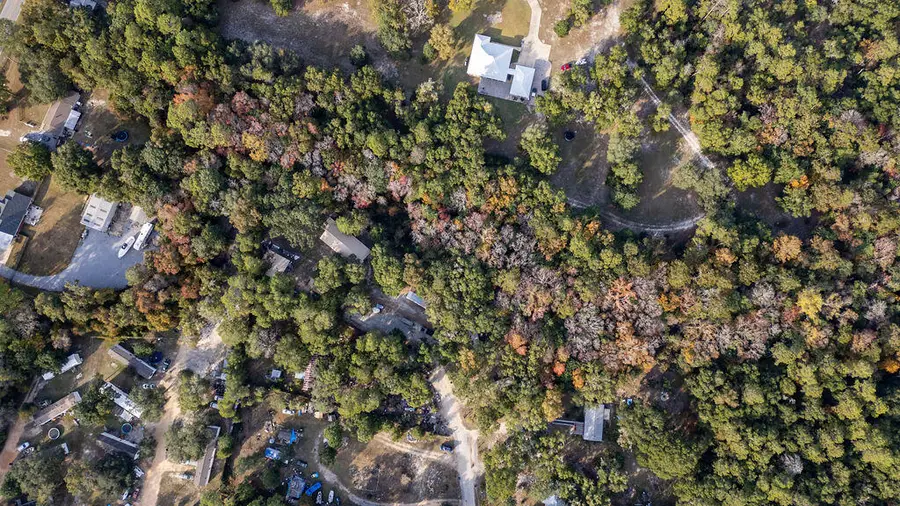 78 April Court, Freeport, FL 32439 - Image #2