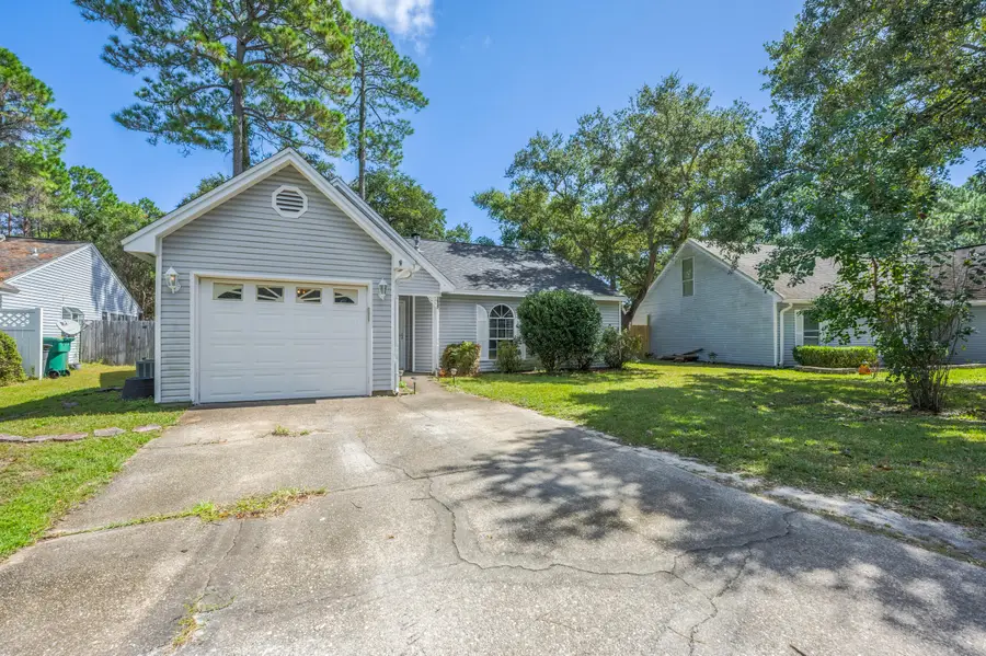 1057 Emerald Lane, Fort Walton Beach, FL 32547 - Image #2