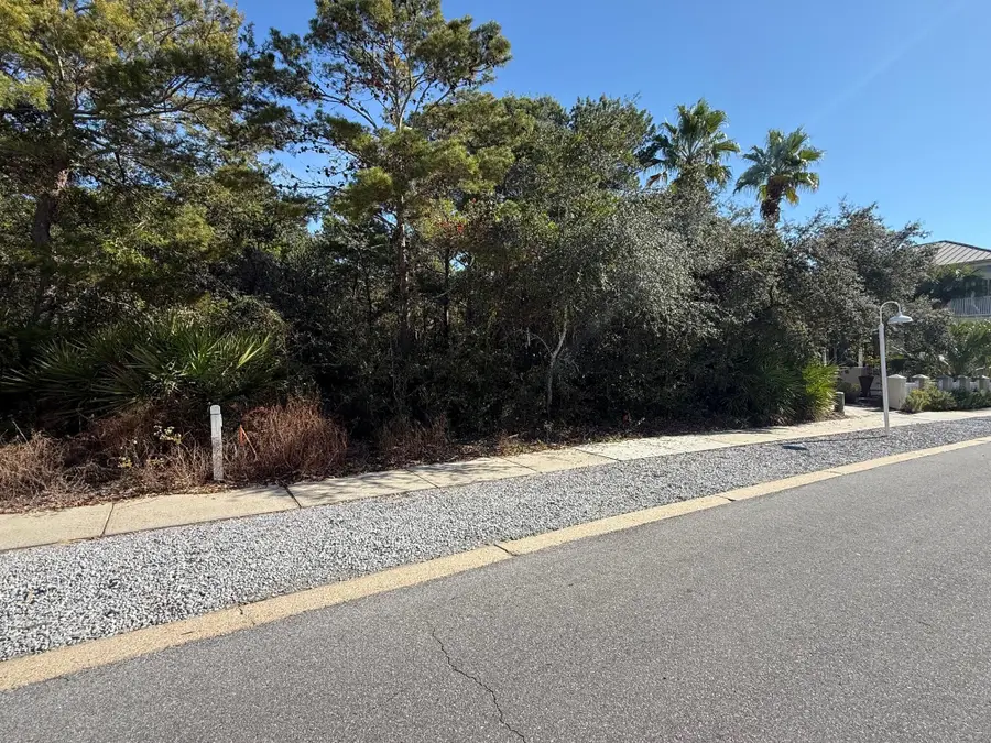 424 Lakefront Drive, Panama City Beach, FL 32413 - Image #2