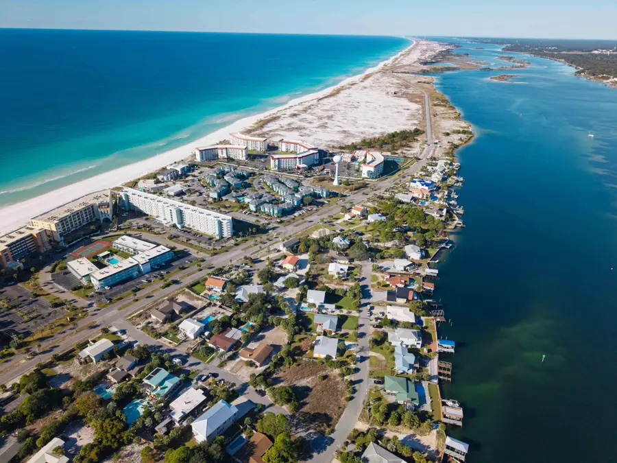 834 Tarpon Drive, Fort Walton Beach, FL 32548 - Image #2