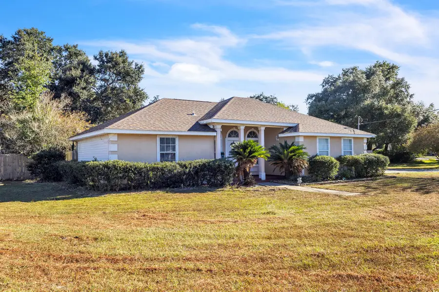 2106 Citrus Drive, Navarre, FL 32566 - Image #2