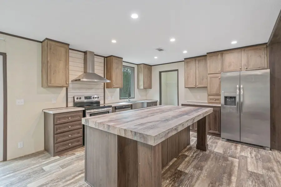 574 Winegarner Road, Defuniak Springs, FL 32435 - Image #2