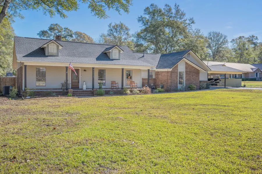 6039 Blueberry Lane, Crestview, FL 32536 - Image #2