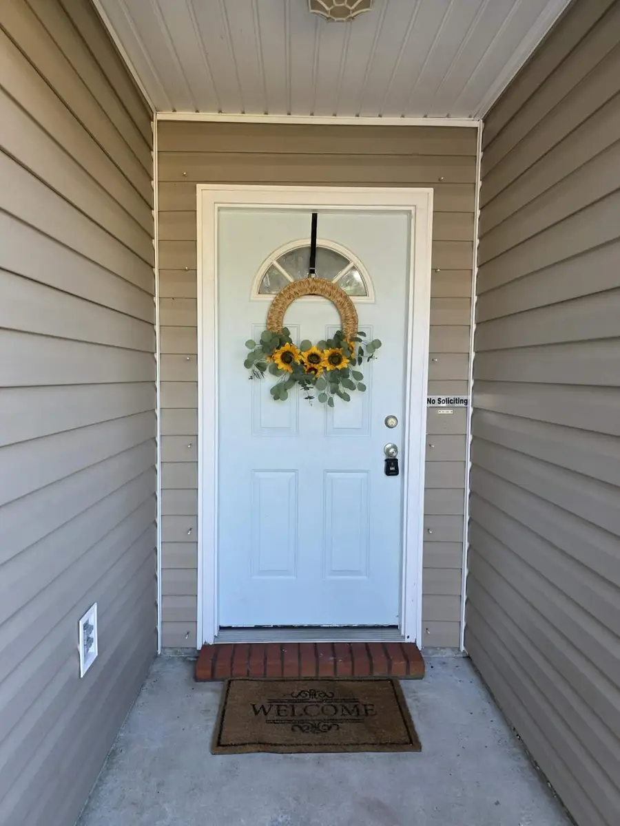 8347 Tavira Street, Navarre, FL 32566 - Image #2