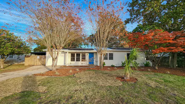 230 Lee Drive, Mary Esther, FL 32569