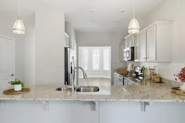 802 Marquis Way, Freeport, FL 32439