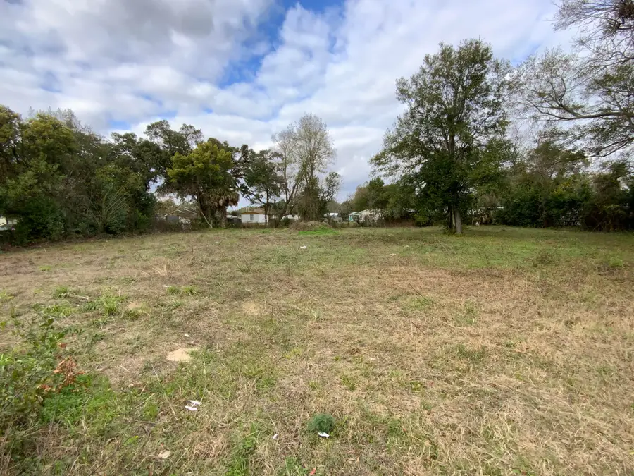 2706 W Lakeview Avenue, Pensacola, FL 32505 - Image #2