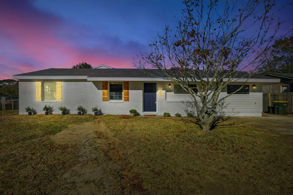 227 NW Katherine Place, Fort Walton Beach, FL 32548 - Image #1