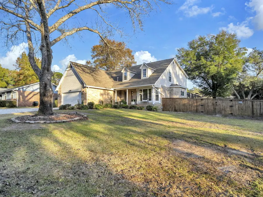 526 Nassau Drive, Niceville, FL 32578 - Image #2