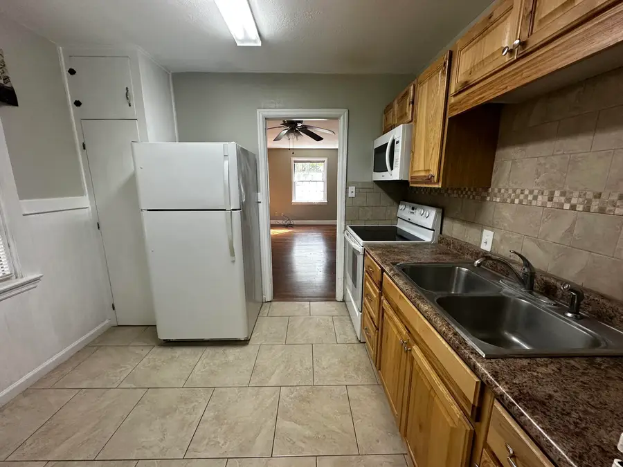 320 Okaloosa Avenue, Valparaiso, FL 32580 - Image #3