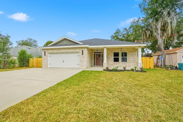 15 Plew Avenue, Shalimar, FL 32579