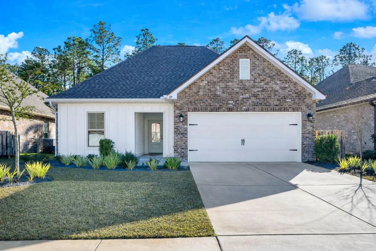 29 W Apollo Avenue, Freeport, FL 32439 - Image #1