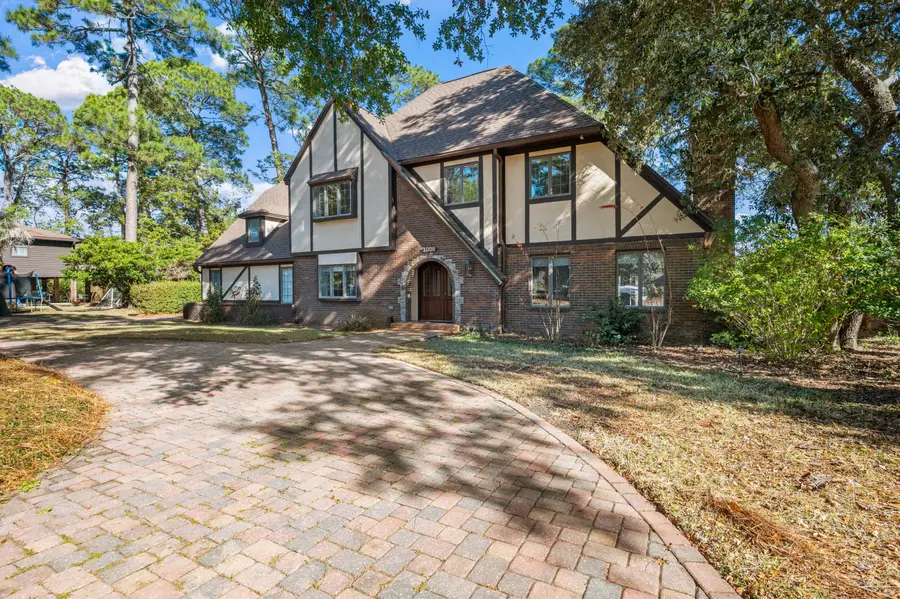 1009 E Troon Drive, Niceville, FL 32578 - Image #3