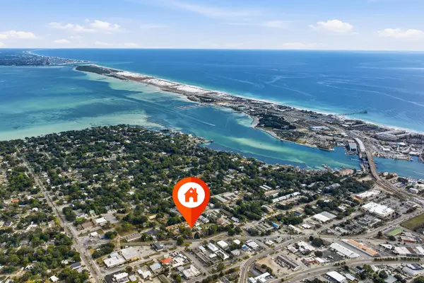 204 SE 4th Street #UNIT B4, Fort Walton Beach, FL 32548