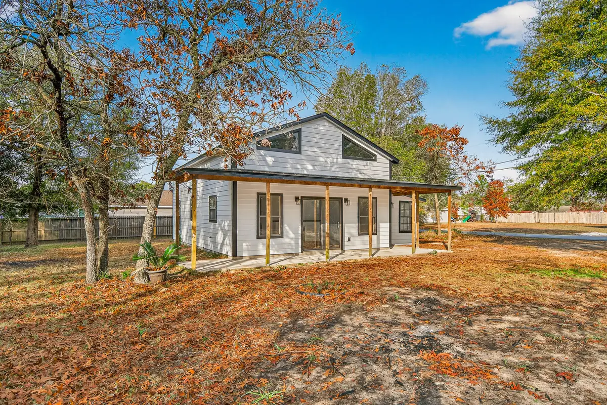 105 E Renoir Road, Defuniak Springs, FL 32433 - Image #1