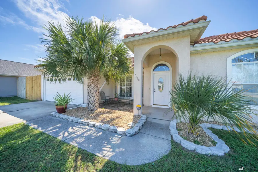 7110 Maxwell Court, Panama City, FL 32404 - Image #2