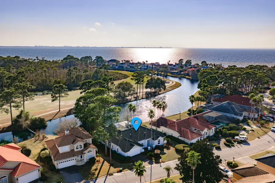 4328 Sunset Beach Circle, Niceville, FL 32578 - Image #2