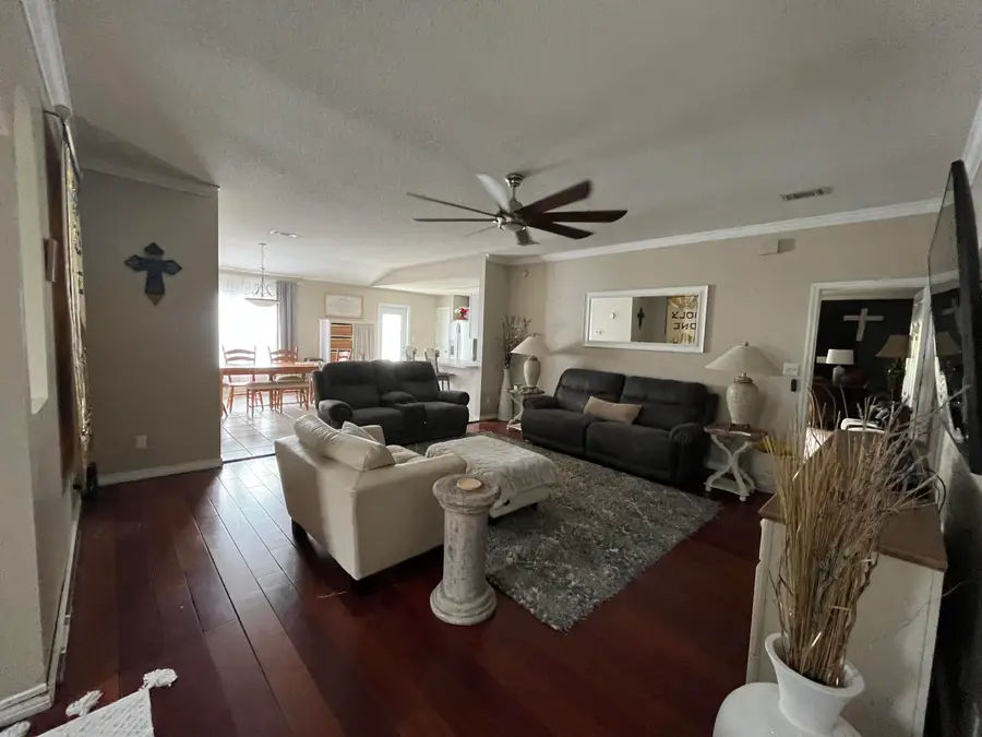 1098 Forest Lake Terrace, Niceville, FL 32578 - Image #3