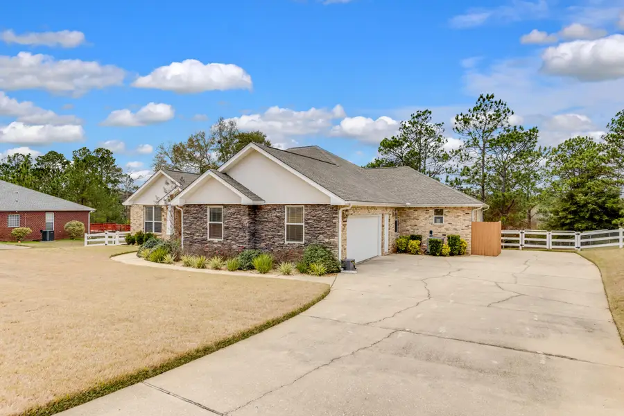 5882 Saratoga Drive, Crestview, FL 32536 - Image #3