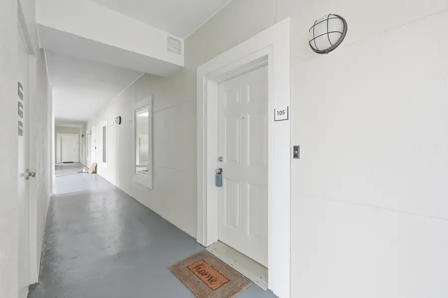 113 SW Brooks Street #105, Fort Walton Beach, FL 32548 - Image #2